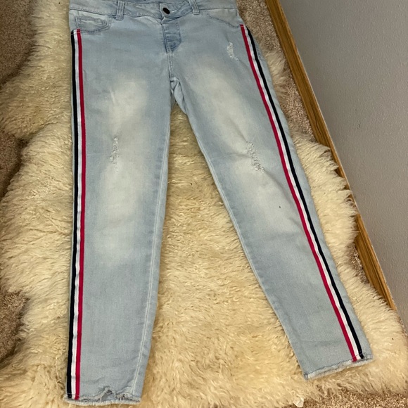 Cat & Jack Other - Cat & Jack Super Stretch Jegging w/ lt distress